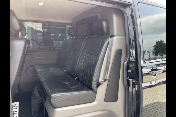 Volkswagen Transporter 2.0 TDI 150pk DSG automaat L2H1 30 DC 5 persoons Bulli / nieuwe koppeling vliegwiel / vaste prijs rijklaar € 32.950 ex btw / lease vanaf € 538 / leer / 19 inch wielen / dubbele schuifdeur