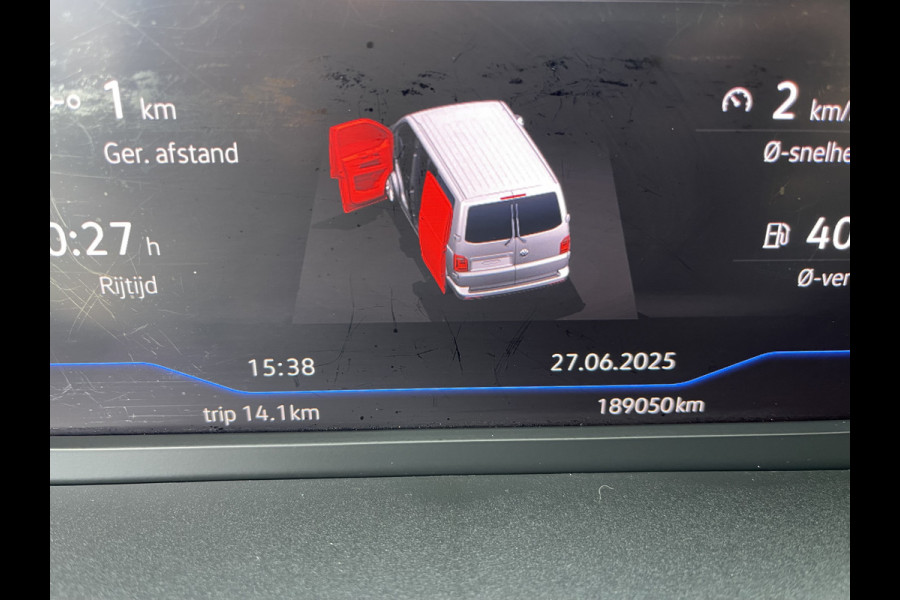 Volkswagen Transporter 2.0 TDI 150pk DSG automaat L2H1 30 DC 5 persoons Bulli / nieuwe koppeling vliegwiel / vaste prijs rijklaar € 32.950 ex btw / lease vanaf € 538 / leer / 19 inch wielen / dubbele schuifdeur