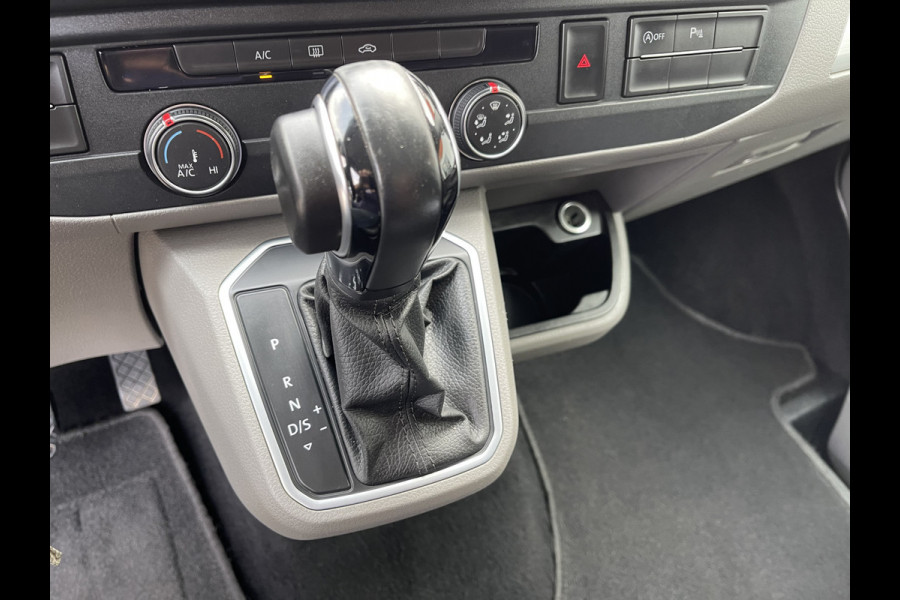 Volkswagen Transporter 2.0 TDI 150pk DSG automaat L2H1 30 DC 5 persoons Bulli / nieuwe koppeling vliegwiel / vaste prijs rijklaar € 32.950 ex btw / lease vanaf € 538 / leer / 19 inch wielen / dubbele schuifdeur