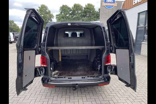 Volkswagen Transporter 2.0 TDI 150pk DSG automaat L2H1 30 DC 5 persoons Bulli / nieuwe koppeling vliegwiel / vaste prijs rijklaar € 32.950 ex btw / lease vanaf € 538 / leer / 19 inch wielen / dubbele schuifdeur