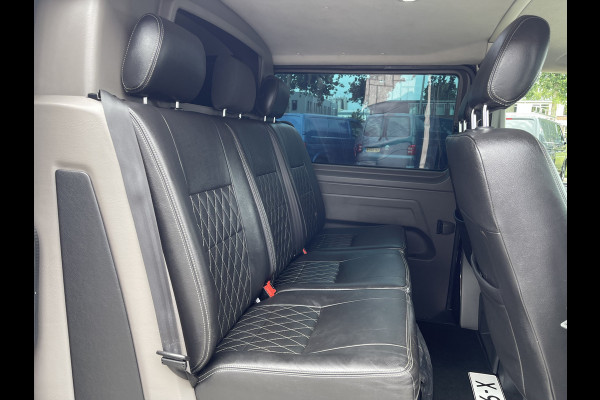 Volkswagen Transporter 2.0 TDI 150pk DSG automaat L2H1 30 DC 5 persoons Bulli / nieuwe koppeling vliegwiel / vaste prijs rijklaar € 32.950 ex btw / lease vanaf € 538 / leer / 19 inch wielen / dubbele schuifdeur