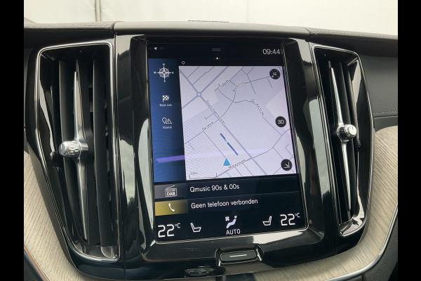 Volvo XC60 2.0 T6 PHEV AWD Inscription Pano Harman/Kardon Elek.Trekhaak Leder VOL!
