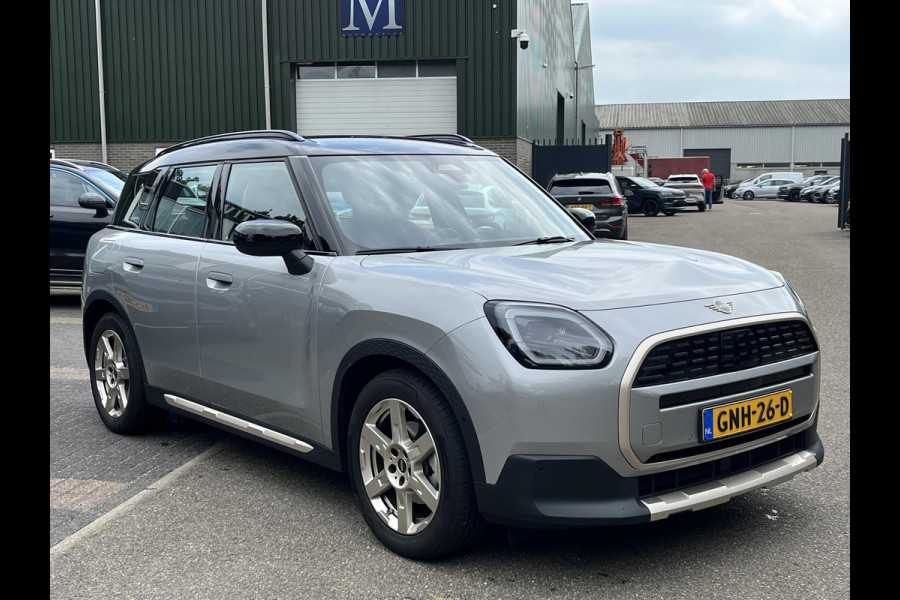 MINI Countryman E Favoured S 66.5 kWh ORIG. NL. NAP KM. | CAMERA | LEDER | STOEL + STUURVERWARMING