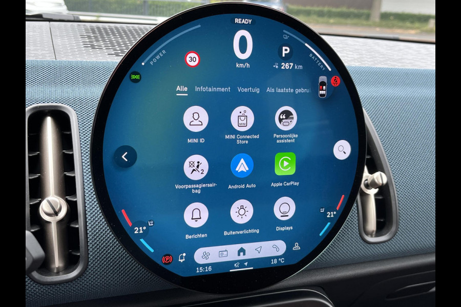 MINI Countryman E Favoured S 66.5 kWh ORIG. NL. NAP KM. | CAMERA | LEDER | STOEL + STUURVERWARMING