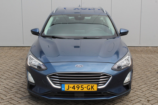 Ford FOCUS Wagon 1.5-120pk EcoBlue turbo diesel Titanium. Super nette en fijn rijdende Focus voor nog jaren plezier ! Stoel-, stuur- en voorraamverwarming, Navigatie, Bluetooth, Parkeersensoren V+A, Camera, Duozone climate, Metallic lak, LM wielen etc.