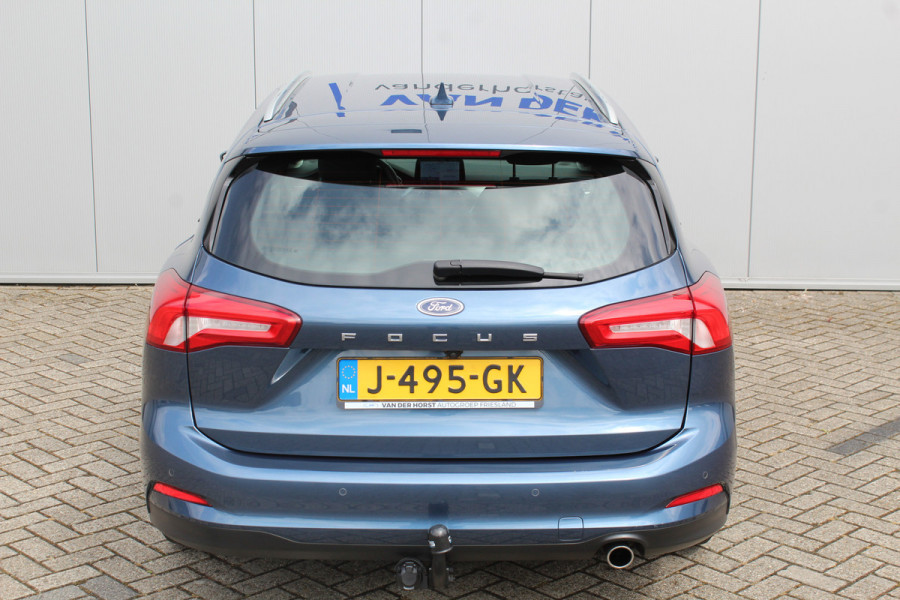 Ford FOCUS Wagon 1.5-120pk EcoBlue turbo diesel Titanium. Super nette en fijn rijdende Focus voor nog jaren plezier ! Stoel-, stuur- en voorraamverwarming, Navigatie, Bluetooth, Parkeersensoren V+A, Camera, Duozone climate, Metallic lak, LM wielen etc.