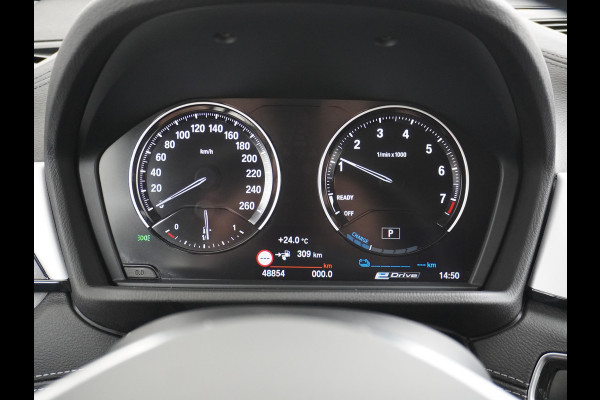 BMW X2 xDrive25e PHEV 126pk ZwarteHemel Elek.klep Keyless Camera Pdc Navi CruiseControl Usb Bordherk. Ecc Bluetooth Regensensor Stoelverw. Dab Isofix 4xElek.Ramen/Spiegels Aut.DimmendeSpiegel 17''LM Executive