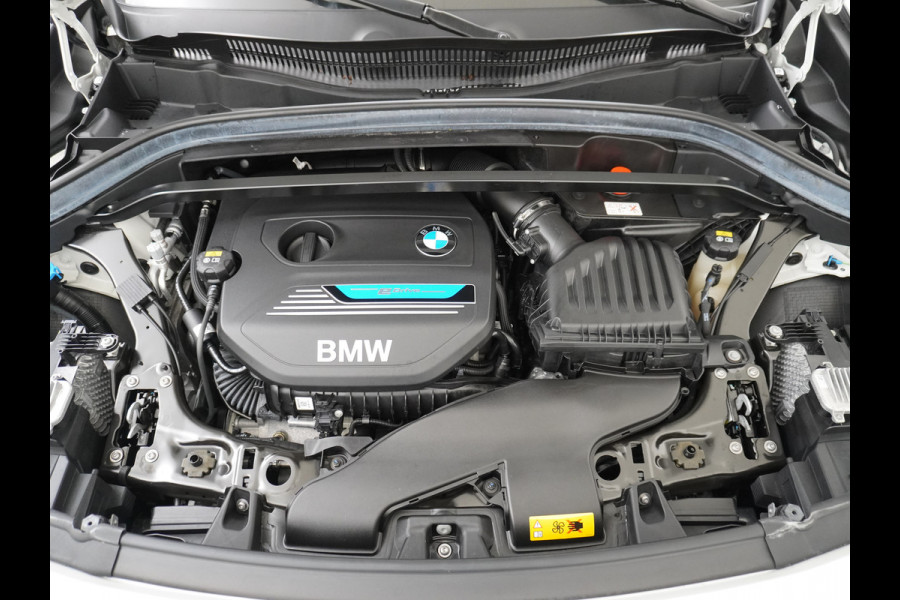 BMW X2 xDrive25e PHEV 126pk ZwarteHemel Elek.klep Keyless Camera Pdc Navi CruiseControl Usb Bordherk. Ecc Bluetooth Regensensor Stoelverw. Dab Isofix 4xElek.Ramen/Spiegels Aut.DimmendeSpiegel 17''LM Executive