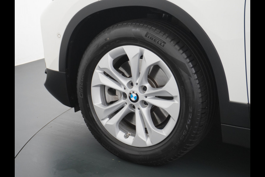 BMW X2 xDrive25e PHEV 126pk ZwarteHemel Elek.klep Keyless Camera Pdc Navi CruiseControl Usb Bordherk. Ecc Bluetooth Regensensor Stoelverw. Dab Isofix 4xElek.Ramen/Spiegels Aut.DimmendeSpiegel 17''LM Executive