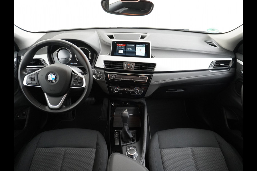 BMW X2 xDrive25e PHEV 126pk ZwarteHemel Elek.klep Keyless Camera Pdc Navi CruiseControl Usb Bordherk. Ecc Bluetooth Regensensor Stoelverw. Dab Isofix 4xElek.Ramen/Spiegels Aut.DimmendeSpiegel 17''LM Executive