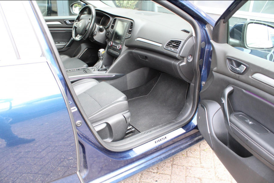 Renault MEGANE Estate 1.2 TCe Bose