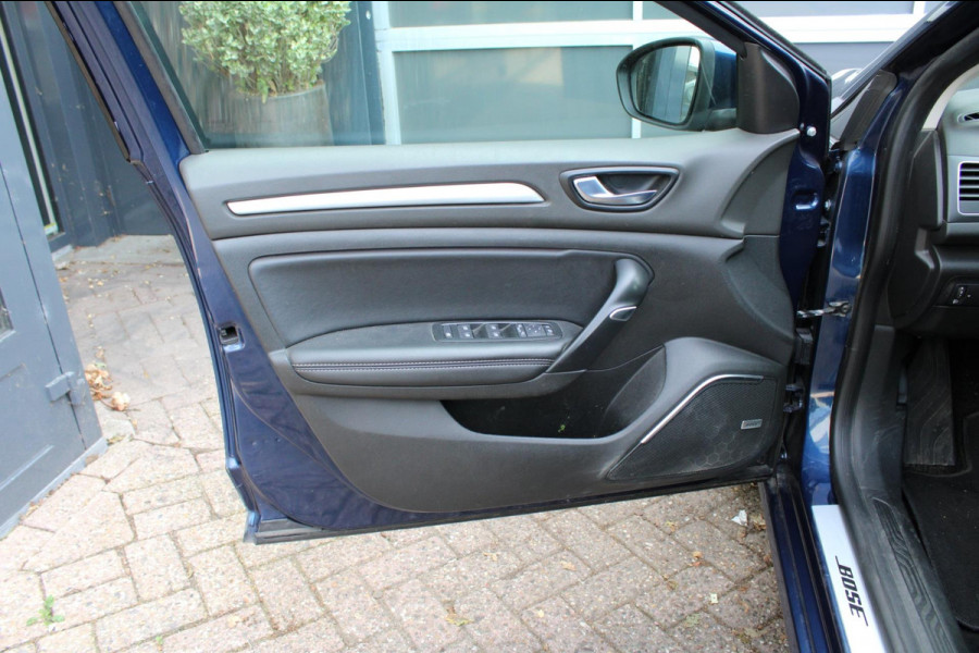 Renault MEGANE Estate 1.2 TCe Bose