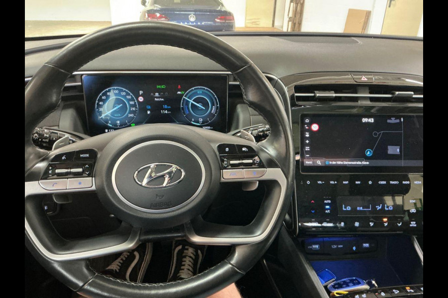 Hyundai Tucson 1.6 T-GDI PHEV Premium Sky 4WD | Panoramadak | Afneembare trekhaak | 4WD | Stoelverwarming | Stoelventilatie | Lederen bekleding | Elektrische achterklep | KRELL | All season banden