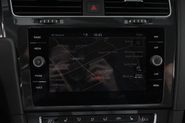 Volkswagen e-Golf | Navigatie | Climate control | Virtuel Cockpit | Camera | Keyless | Bluetooth | Cruise Control | Lichtmetalen Velgen |