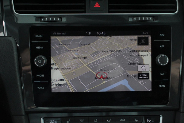 Volkswagen e-Golf | Navigatie | Climate control | Virtuel Cockpit | Camera | Keyless | Bluetooth | Cruise Control | Lichtmetalen Velgen |