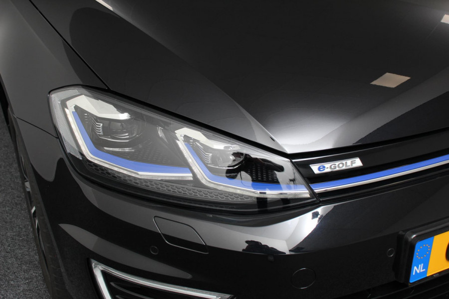 Volkswagen e-Golf | Navigatie | Climate control | Virtuel Cockpit | Camera | Keyless | Bluetooth | Cruise Control | Lichtmetalen Velgen |