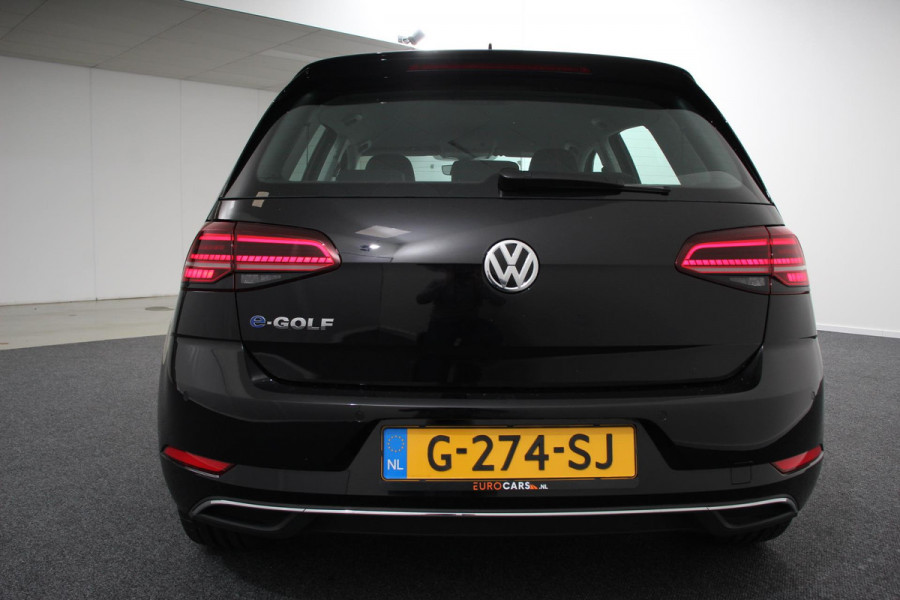 Volkswagen e-Golf | Navigatie | Climate control | Virtuel Cockpit | Camera | Keyless | Bluetooth | Cruise Control | Lichtmetalen Velgen |