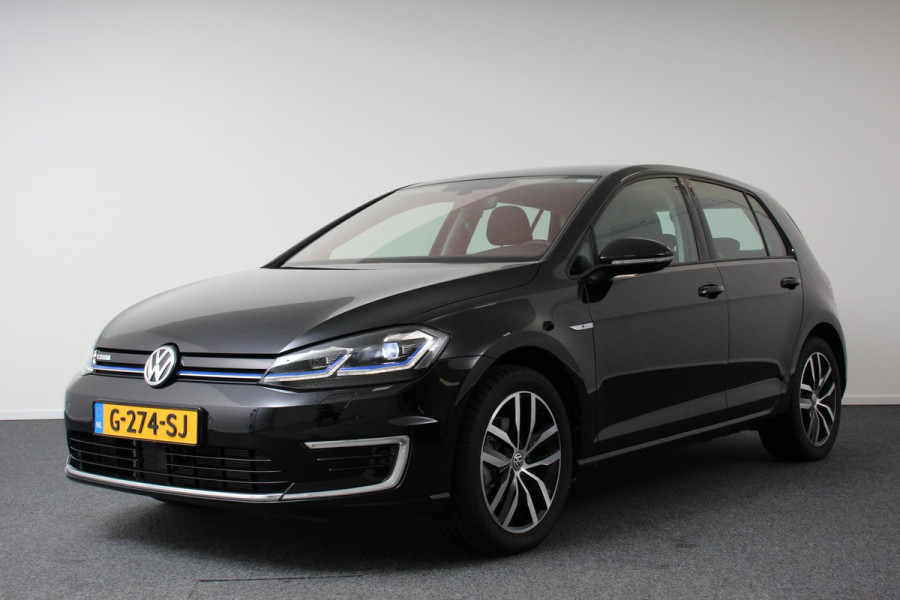Volkswagen e-Golf | Navigatie | Climate control | Virtuel Cockpit | Camera | Keyless | Bluetooth | Cruise Control | Lichtmetalen Velgen |