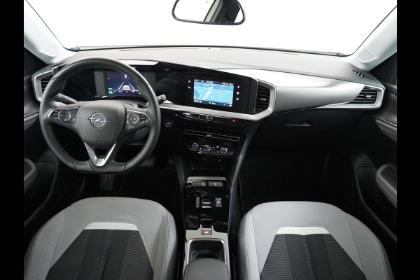 Opel Mokka-e Elegance 50-kWh 11kw 360Camera VirtualCockpit Apple/Android Bordherk. Lane-dep. Navi Led Keyless 1/2Leer Licht-/Zichtpakket Dab Usb Bluetooth CruiseControl Pdc Isofix Ecc 4xElek.Ramen.Spiegels 17''LM 136pk NL-auto!