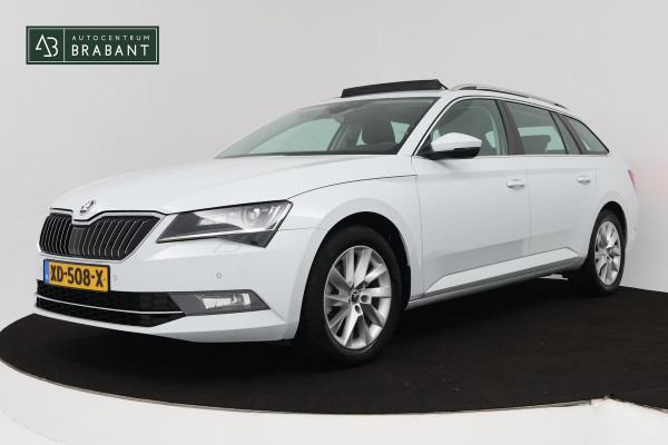 Škoda Superb Combi 1.5 TSI ACT Ambition Business (PANORAMADAK, STOELVERWARMING, TREKHAAK, ELEKTR STOELEN, NAVIGATIE, NL-AUTO)