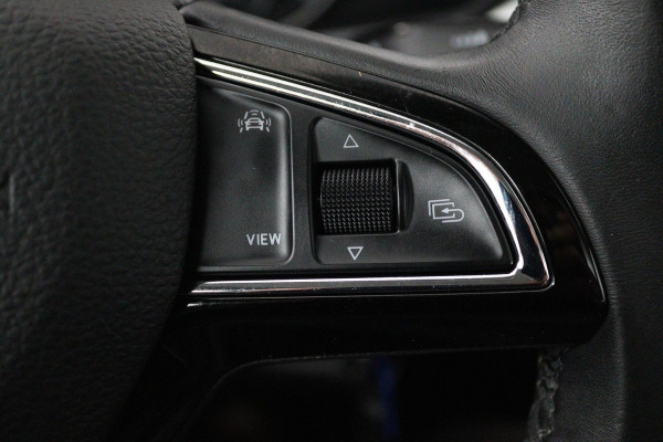Škoda Superb Combi 1.5 TSI ACT Ambition Business (PANORAMADAK, STOELVERWARMING, TREKHAAK, ELEKTR STOELEN, NAVIGATIE, NL-AUTO)
