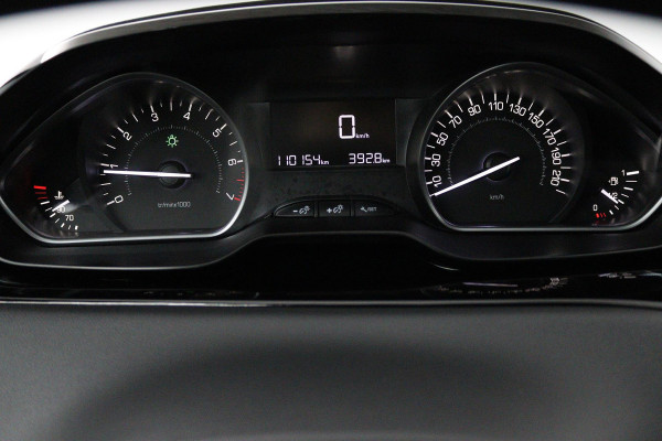 Peugeot 208 1.2 PureTech Blue Lease Active (PARKEERSENSOREN ACHTER, NAVIGATIE, BLUETOOTH, NL-AUTO, GOED ONDERHOUDEN)