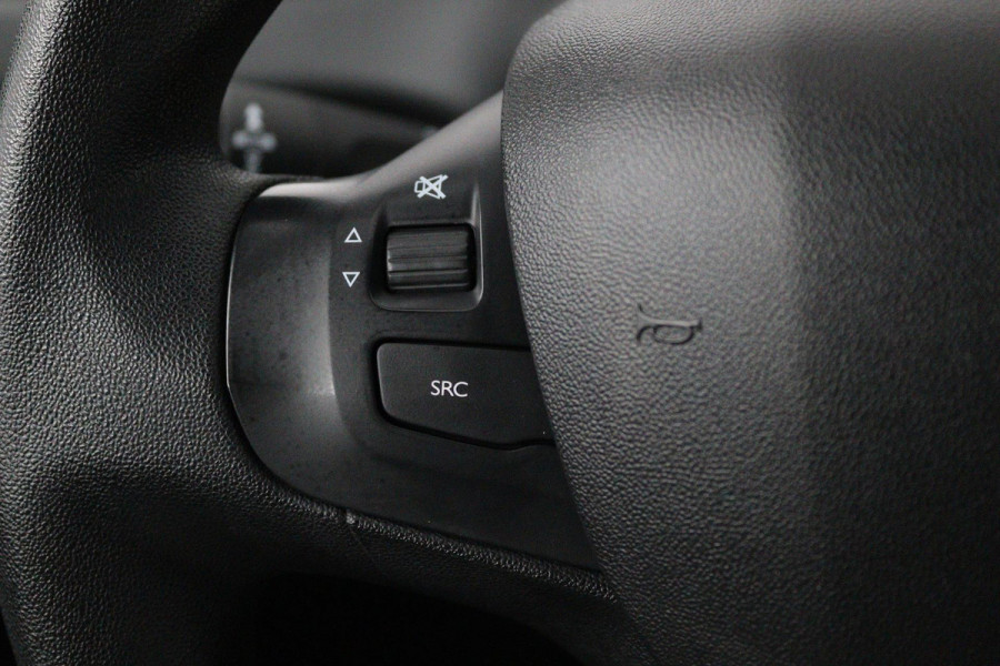 Peugeot 208 1.2 PureTech Blue Lease Active (PARKEERSENSOREN ACHTER, NAVIGATIE, BLUETOOTH, NL-AUTO, GOED ONDERHOUDEN)