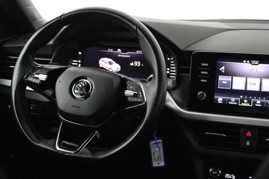 Škoda Kamiq 1.0 TSI Sport Business (STOELVERWARMING, CRUISE CONTROL, PARKEERSENSOREN, ACHTERUITRIJCAMERA, AUTOMAAT)