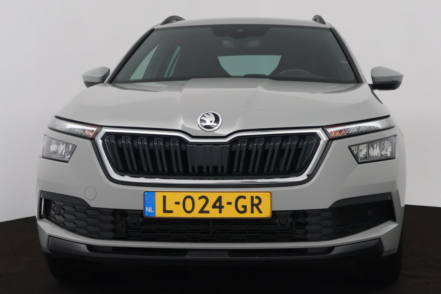 Škoda Kamiq 1.0 TSI Sport Business (STOELVERWARMING, CRUISE CONTROL, PARKEERSENSOREN, ACHTERUITRIJCAMERA, AUTOMAAT)