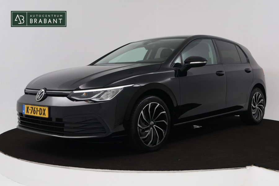 Volkswagen Golf 1.0 TSI Life (PARKEERSENSOREN, CRUISE CONTROL ADAPTIEF, NAVIGATIE, NL-AUTO)