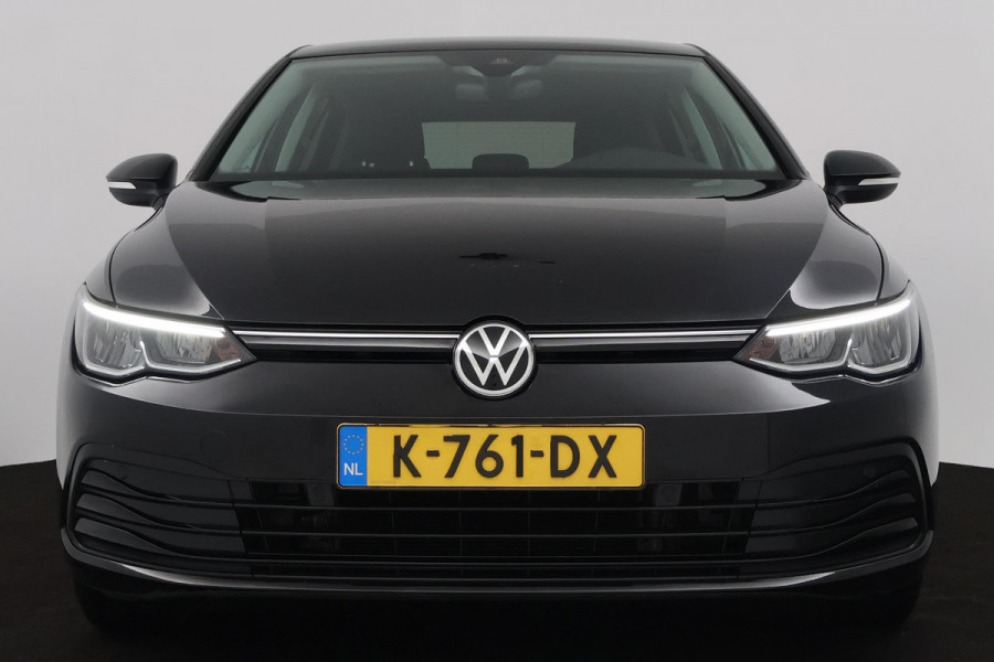 Volkswagen Golf 1.0 TSI Life (PARKEERSENSOREN, CRUISE CONTROL ADAPTIEF, NAVIGATIE, NL-AUTO)