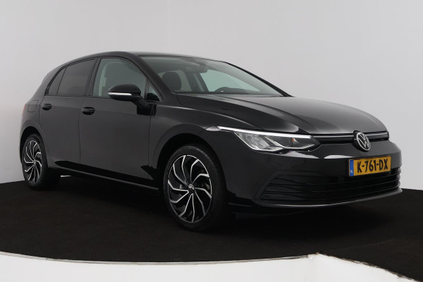 Volkswagen Golf 1.0 TSI Life (PARKEERSENSOREN, CRUISE CONTROL ADAPTIEF, NAVIGATIE, NL-AUTO)