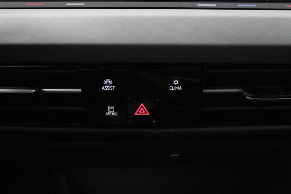 Volkswagen Golf 1.0 TSI Life (PARKEERSENSOREN, CRUISE CONTROL ADAPTIEF, NAVIGATIE, NL-AUTO)