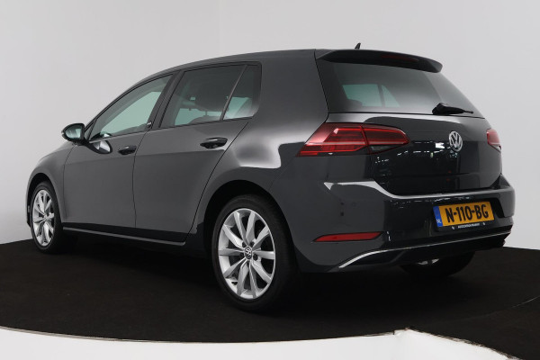 Volkswagen Golf 1.0 TSI Comfortline (PARKEERSENSOREN, CRUISE ADAPTIEF, NAVIGATIE, STOELVERWARMING)