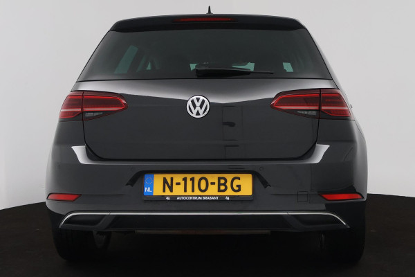 Volkswagen Golf 1.0 TSI Comfortline (PARKEERSENSOREN, CRUISE ADAPTIEF, NAVIGATIE, STOELVERWARMING)