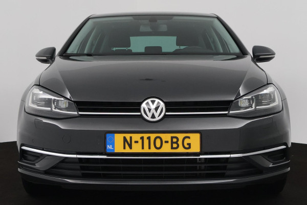 Volkswagen Golf 1.0 TSI Comfortline (PARKEERSENSOREN, CRUISE ADAPTIEF, NAVIGATIE, STOELVERWARMING)