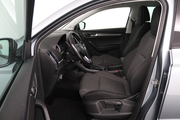 Škoda Karoq 1.5 TSI ACT Style Business (PANORAMADAK, CRUISE ADAPTIEF, PARKEERSENSOREN, STOELVERWARMING, NAVIGATIE, AUTOMAAT)