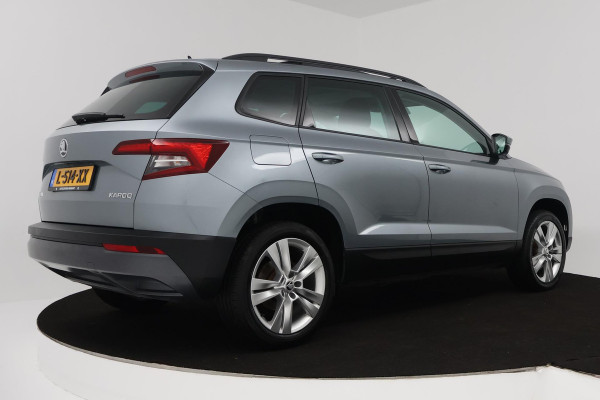 Škoda Karoq 1.5 TSI ACT Style Business (PANORAMADAK, CRUISE ADAPTIEF, PARKEERSENSOREN, STOELVERWARMING, NAVIGATIE, AUTOMAAT)