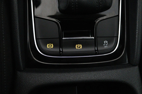 Škoda Karoq 1.5 TSI ACT Style Business (PANORAMADAK, CRUISE ADAPTIEF, PARKEERSENSOREN, STOELVERWARMING, NAVIGATIE, AUTOMAAT)