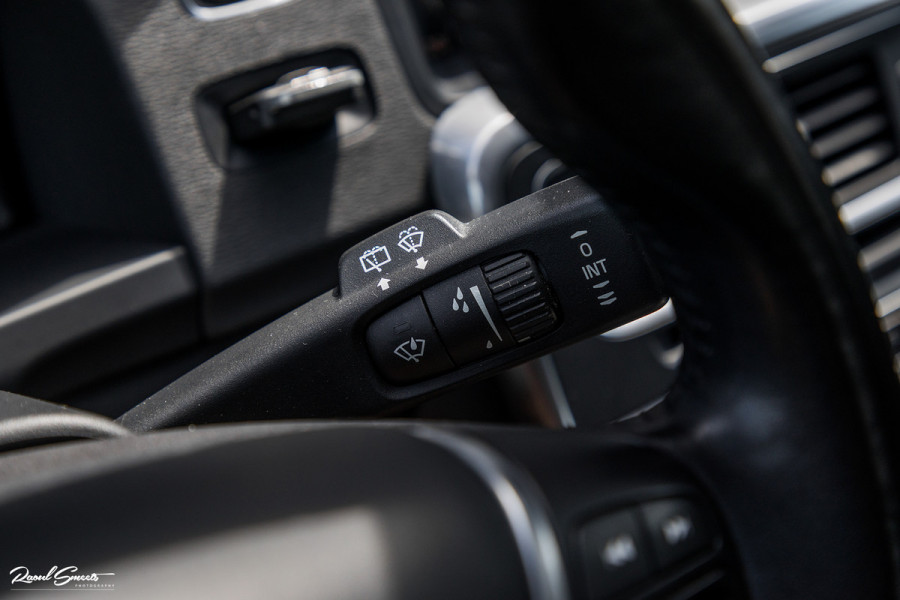 Volvo V60 1.5 T3 Momentum | Automaat | Cruise control | Keyless entry | Achterbank verwarmt | Trekhaak |