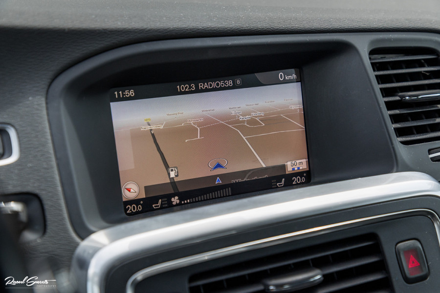 Volvo V60 1.5 T3 Momentum | Automaat | Cruise control | Keyless entry | Achterbank verwarmt | Trekhaak |