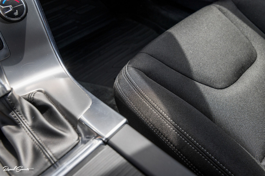 Volvo V60 1.5 T3 Momentum | Automaat | Cruise control | Keyless entry | Achterbank verwarmt | Trekhaak |