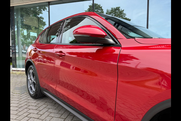 Alfa Romeo Stelvio 2.0 T AWD Super - Automaat - Leder - Navi - Parkeerhulp