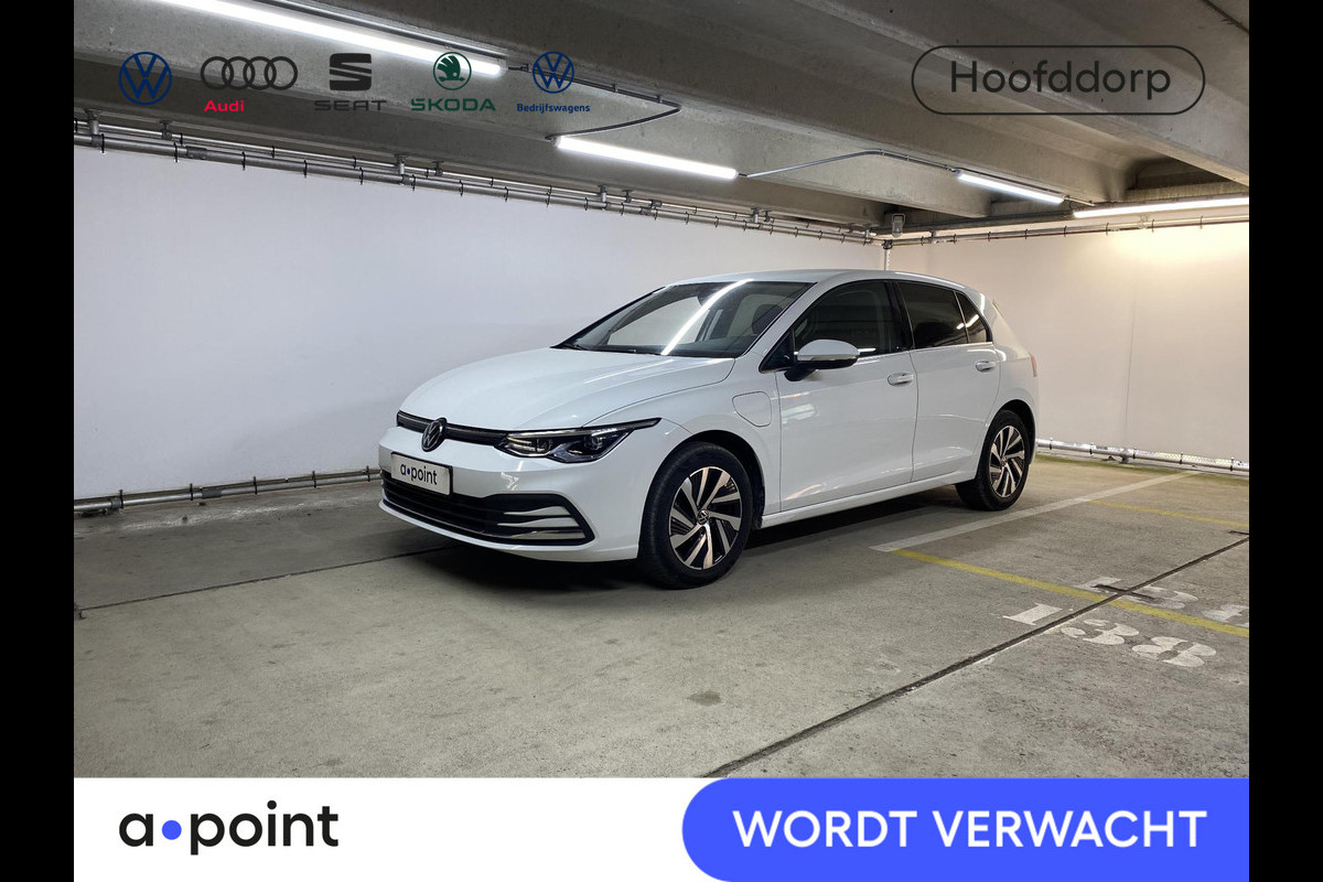 Volkswagen Golf 1.4 eHybrid Style 204 pk Automaat (DSG) | Navigatie | Parkeersensoren | Adaptieve cruise control | Stoelverwarming | Volkswagen Golf 1.4 eHybrid Style 204 pk Automaat (DSG) | Navigatie | Parkeersensoren | Adaptieve cruise control | Stoelverwarming |