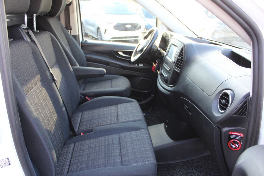 Mercedes-Benz Vito 114 CDI Lang 2500 kg Trekhaak, LED koplampen, Bumpers in kleur, Etc.