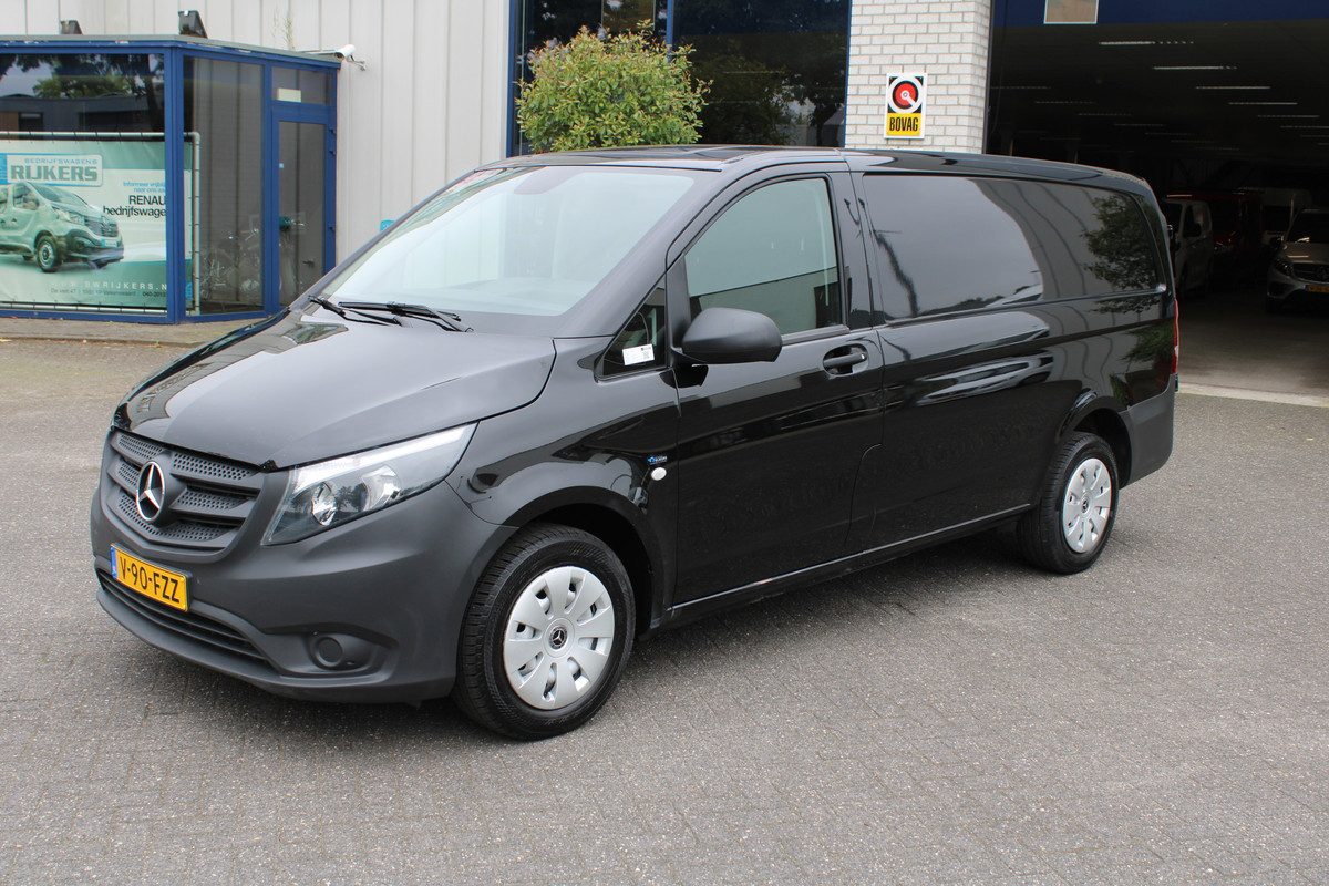Mercedes-Benz Vito 114 CDI Lang L2 2500 KG trekhaak, Standkachel, Achterdeuren Mercedes-Benz Vito 114 CDI Lang L2 2500 KG trekhaak, Standkachel, Achterdeuren