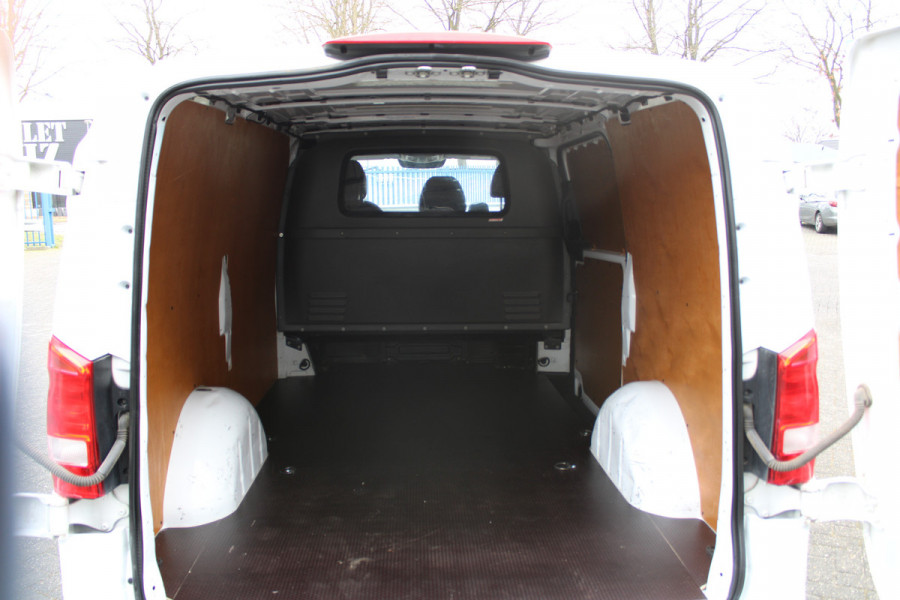 Mercedes-Benz Vito 119 CDI L2 Distronic, LED, Trekhaak 2500 kg, Standkachel