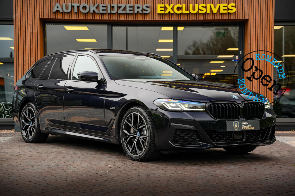 BMW 5 Serie Touring 530e M-Pakket Panodak ACC Leer Camera Stoelverw. HUD Keyless Dode Hoek BMW 5 Serie Touring 530e M-Pakket Panodak ACC Leer Camera Stoelverw. HUD Keyless Dode Hoek