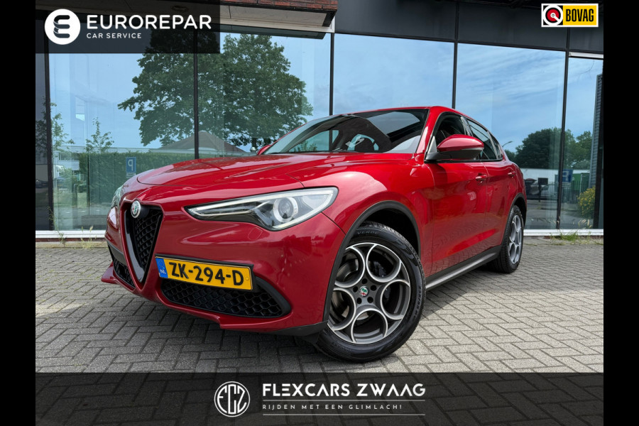 Alfa Romeo Stelvio 2.0 T AWD Super - Automaat - Leder - Navi - Parkeerhulp