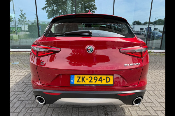 Alfa Romeo Stelvio 2.0 T AWD Super - Automaat - Leder - Navi - Parkeerhulp